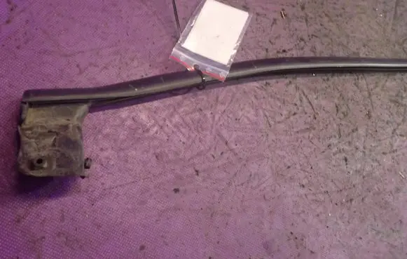 Seat Toledo III (5P) Front door glass trim molding 5P0839477