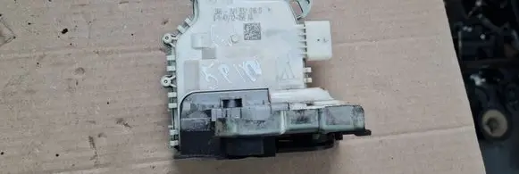 Audi A7 S7 4G Front door lock 8J1837016D