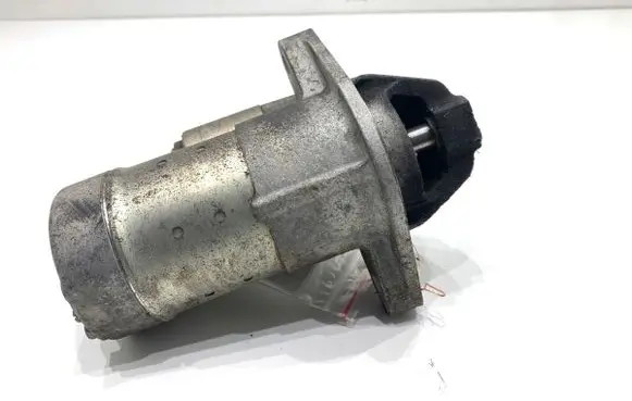 Opel Astra H Starter motor 