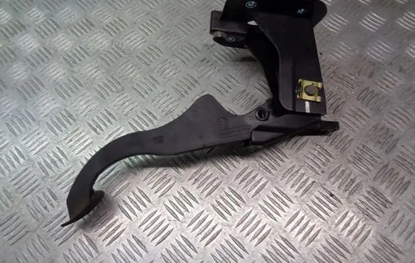 Chevrolet Lacetti Accelerator pedal position sensor 