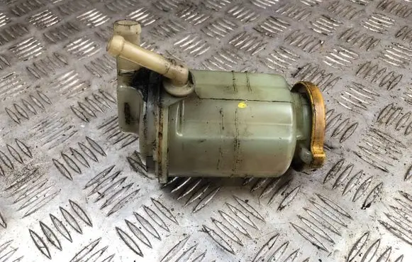 Subaru B9 Tribeca Power steering fluid tank/reservoir
