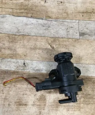 Audi A6 S6 C6 4F Turbo solenoid valve 9635704380