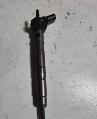 Audi A6 S6 C6 4F Fuel injector 059130277AJ