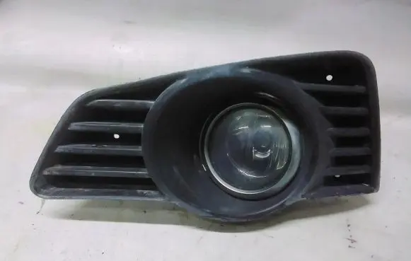 Opel Tigra B Front fog light 89210094