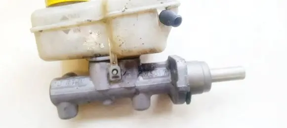 Skoda Roomster (5J) Master brake cylinder x5617