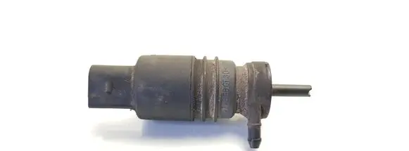 Mercedes-Benz CLK A209 C209 Windscreen/windshield washer pump