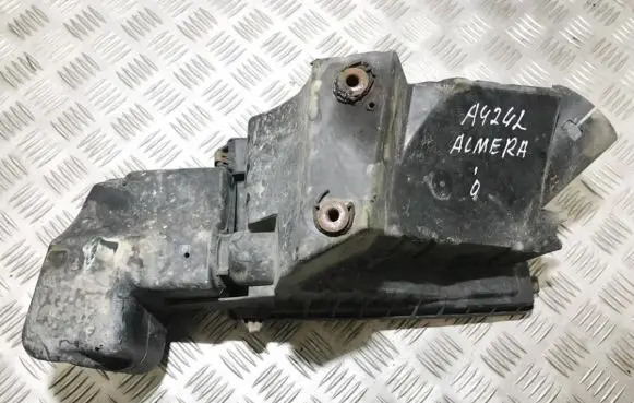 Nissan Almera N16 Air filter box