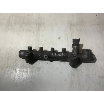 Opel Astra H Fuel main line pipe 0445214094 002588L3