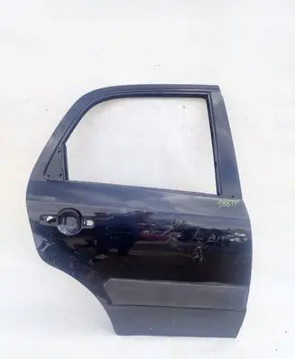 Suzuki SX4 Rear door