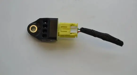 Toyota RAV 4 (XA40) Airbag deployment crash/impact sensor 8983133030