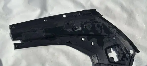 Audi e-tron Engine bonnet/hood lock trim molding 4KE805286 4KF805284