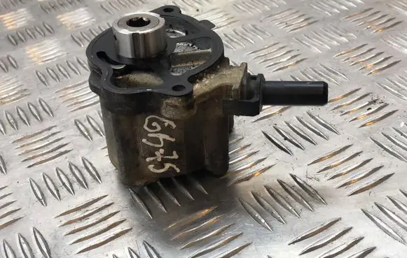 Mercedes-Benz C W204 Vacuum pump A651238018