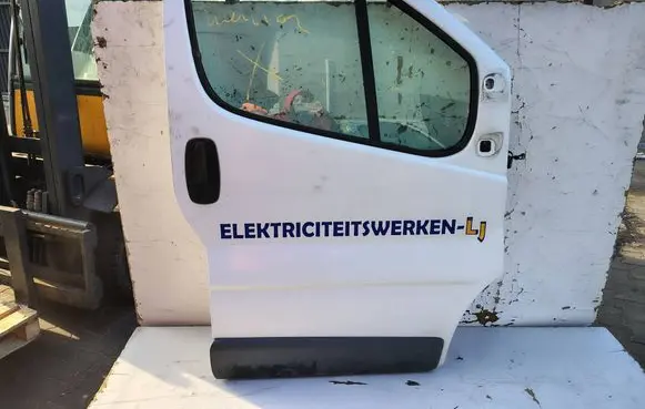 Renault Trafic II (X83) Front door 