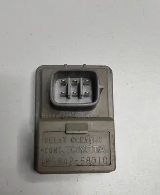 Toyota Hilux (AN10, AN20, AN30) Light washer relay 8594258010 10R0310084