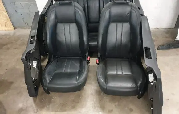 Land Rover Discovery Sport Seat set 