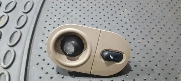 Renault Laguna I Front seat light 770082054 1461