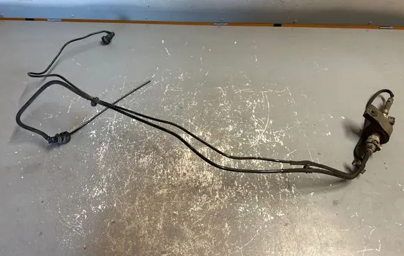 Volvo V40 Webasto auxiliary heater fuel pump 252566800100 31699302