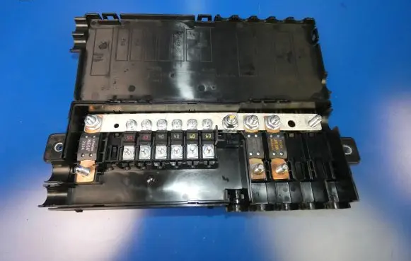 Jaguar XE Fuse box set HX73-14516-AA 301191802 JG9UPTX760