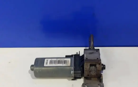 Volvo V60 Seat adjustment motor 8621416 974467104