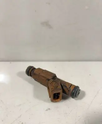 Volvo XC70 Fuel injector 0280155831 9186340