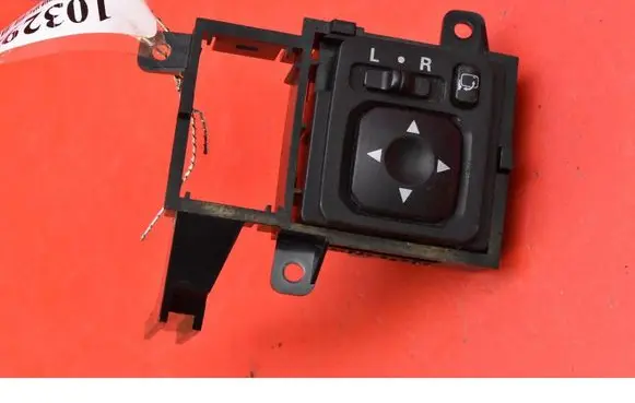 Mitsubishi Pajero Mirror heating switch 183569