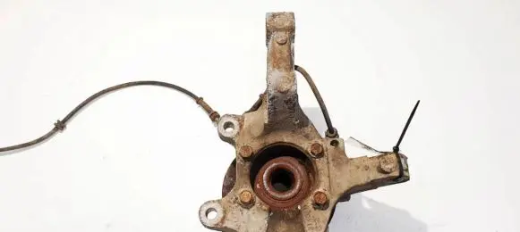 Chrysler Pacifica Front wheel hub 04743146ab