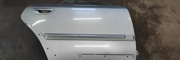 Subaru Outback Rear door