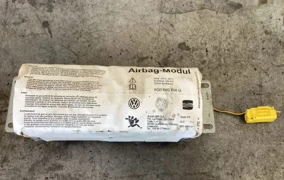 Volkswagen Polo IV 9N3 Passenger airbag 6Q0880204G 00245K0SSQ66