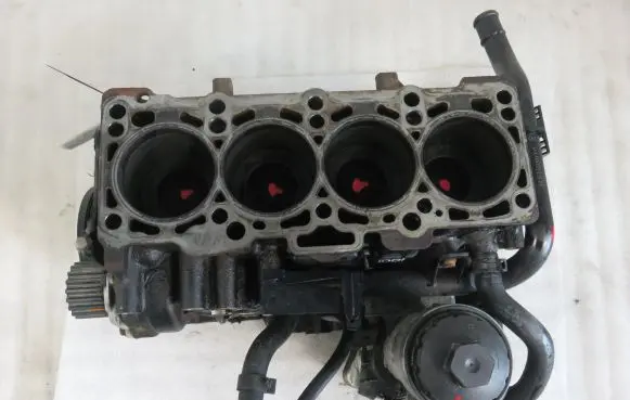 Volkswagen PASSAT B6 Engine block CBBB