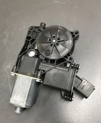 Opel Zafira C Front door window regulator motor 966432200