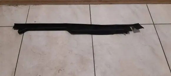 Audi A5 Fender end trim 8W6820581E