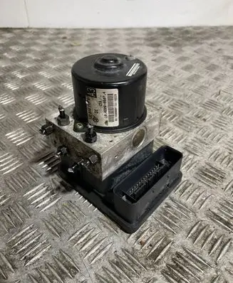 Volkswagen Golf IV ABS Pump 1C0907379C 00006061D3 10096003113