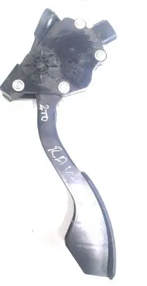 Accelerator throttle pedal
