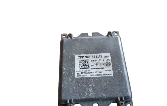 Volkswagen PASSAT B8 Headlight ballast module Xenon 7PP941571
