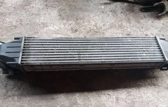 Volvo XC60 Intercooler radiator 31273910