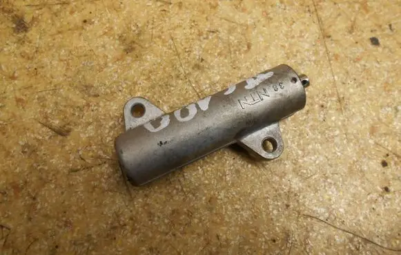Toyota Land Cruiser (J100) Timing belt/chain tensioner 