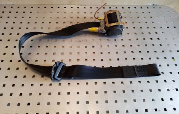 Audi A3 S3 8L Front seatbelt 895857706BK