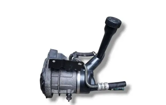 Peugeot 308 Power steering pump 9684979180