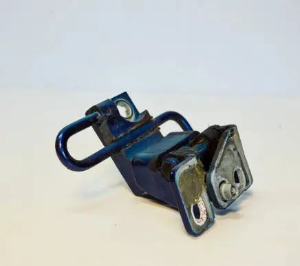 Volkswagen Golf VI Front door upper hinge 1K0831412Q