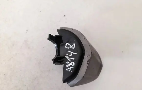 Honda FR-V Steering wheel buttons/switches m279281
