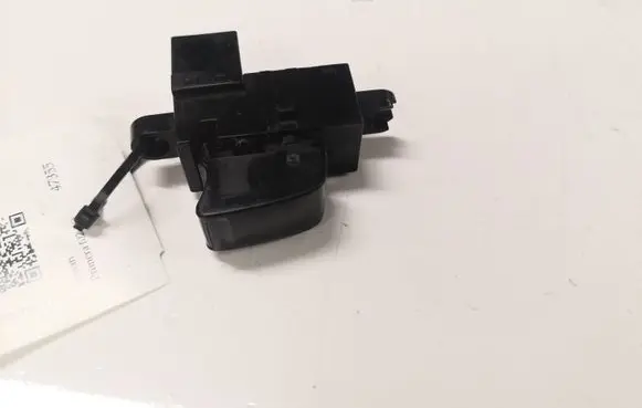 Nissan Primera Electric window control switch 25411AV600 C8DD705N 2522N1