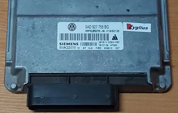 Volkswagen Touareg I Gearbox control unit/module 0AD927755BG