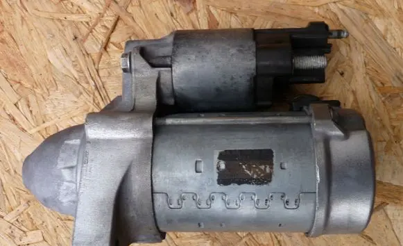 Mercedes-Benz Sprinter W906 Starter motor 6519060026