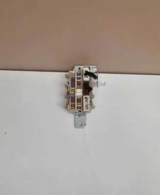 Nissan Qashqai Fuse module 4EB0C C1700