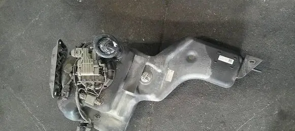 Seat Alhambra (Mk2) AdBlue liquid reservoir 7N0131877G 1120328190258