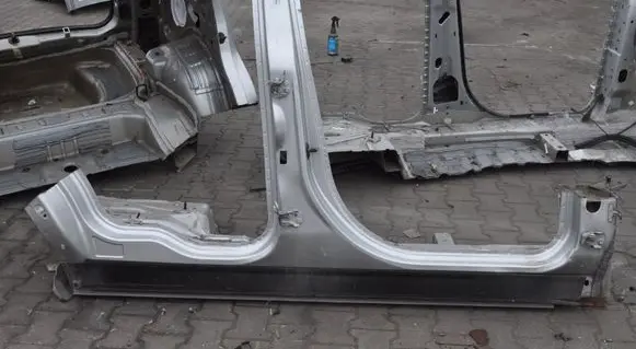 Ford Explorer V Side car body part 