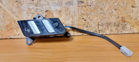 Mercedes-Benz S W221 Central locking switch button A2218213151