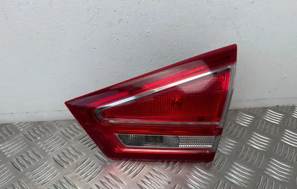 Ford B-MAX Tailgate rear/tail lights AV1113A602AG 19082014 020459990001001