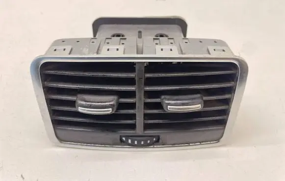 Audi A6 S6 C6 4F Rear air vent grill 4F0819203B