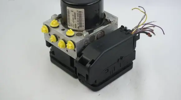 Ford Fiesta ABS Pump CV212C405AE 10021209224